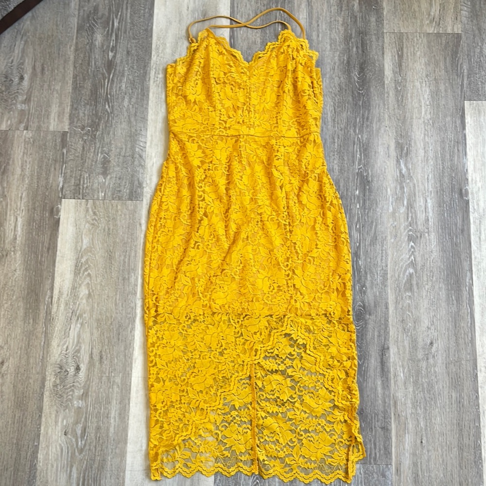 Vici Woman’s Lace Midi Dress